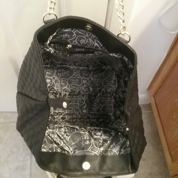 NWT Betsey Large Trap Tote & Pouch Final Price - Picture 3 of 4